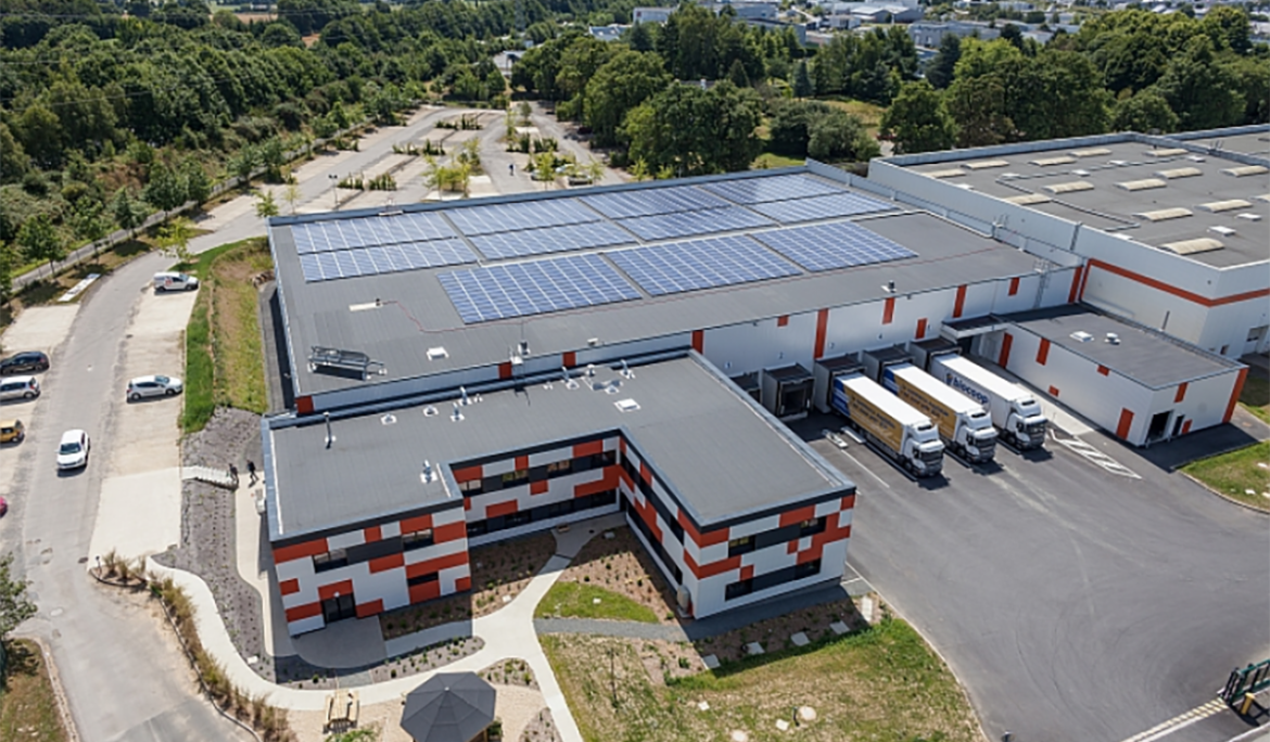 Construction d’une plate-forme de 35 000 m² pour Biocoop à Tinténiac.